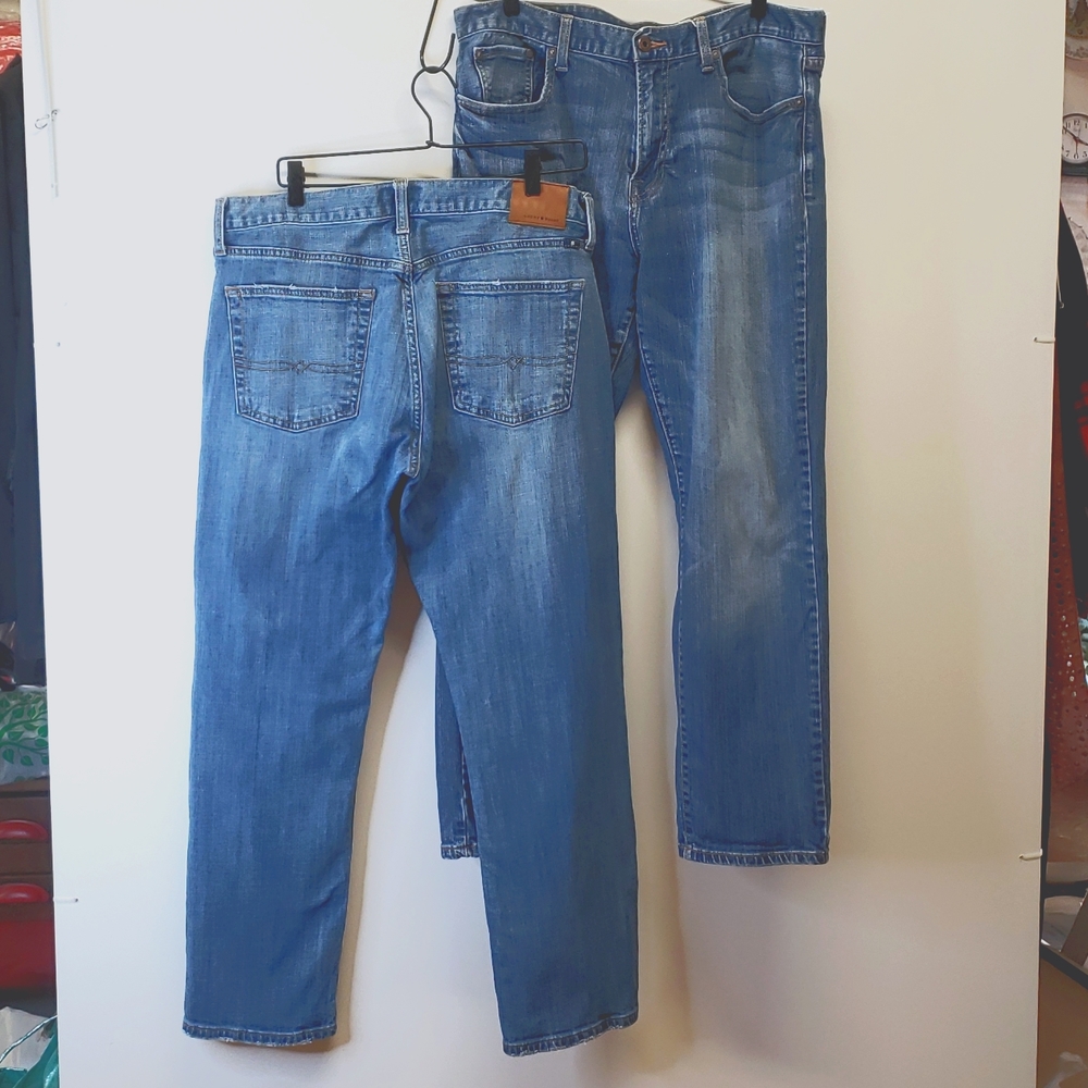 2 pair Lucky Brand size 36X30 221  original straight jeans. D40